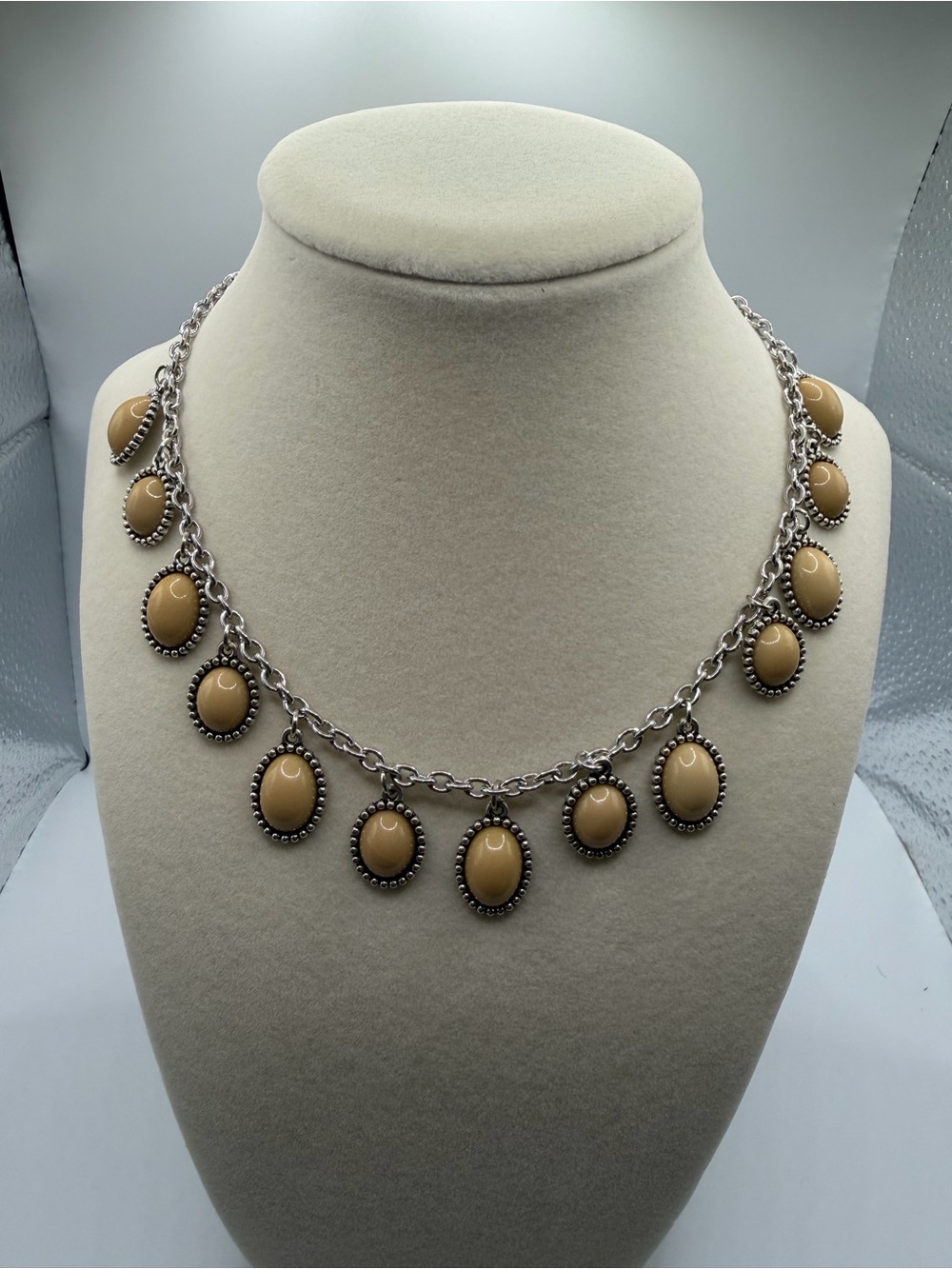 Beaded Oval Charm Necklace in Beige